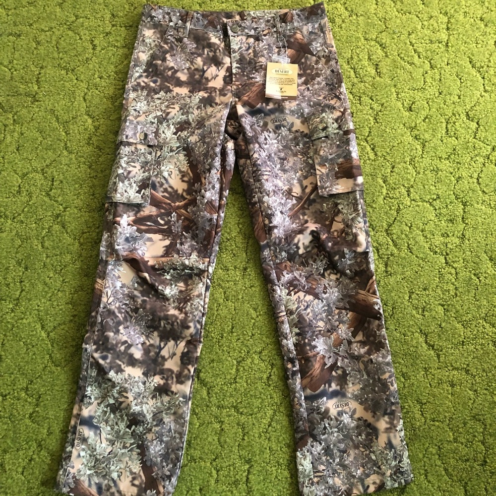 Women’s Kings Camo Pants